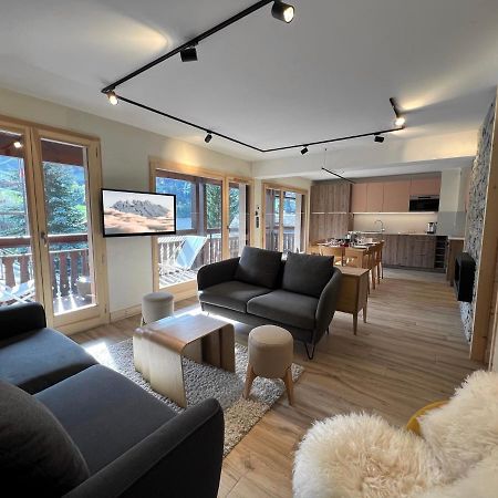 Ours Polaire Bel Appartement Village Et Pistes La Clusaz Exterior foto