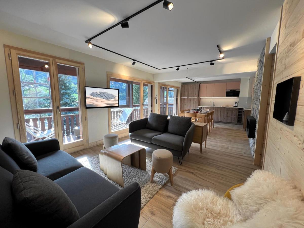 Ours Polaire Bel Appartement Village Et Pistes La Clusaz Exterior foto