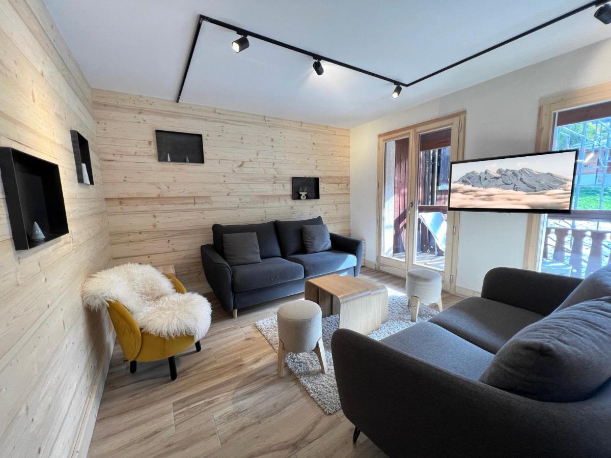 Ours Polaire Bel Appartement Village Et Pistes La Clusaz Exterior foto