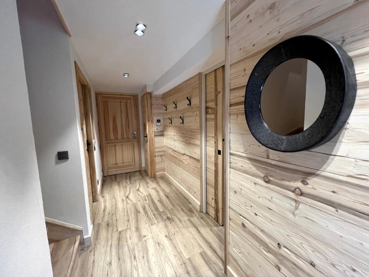 Ours Polaire Bel Appartement Village Et Pistes La Clusaz Exterior foto